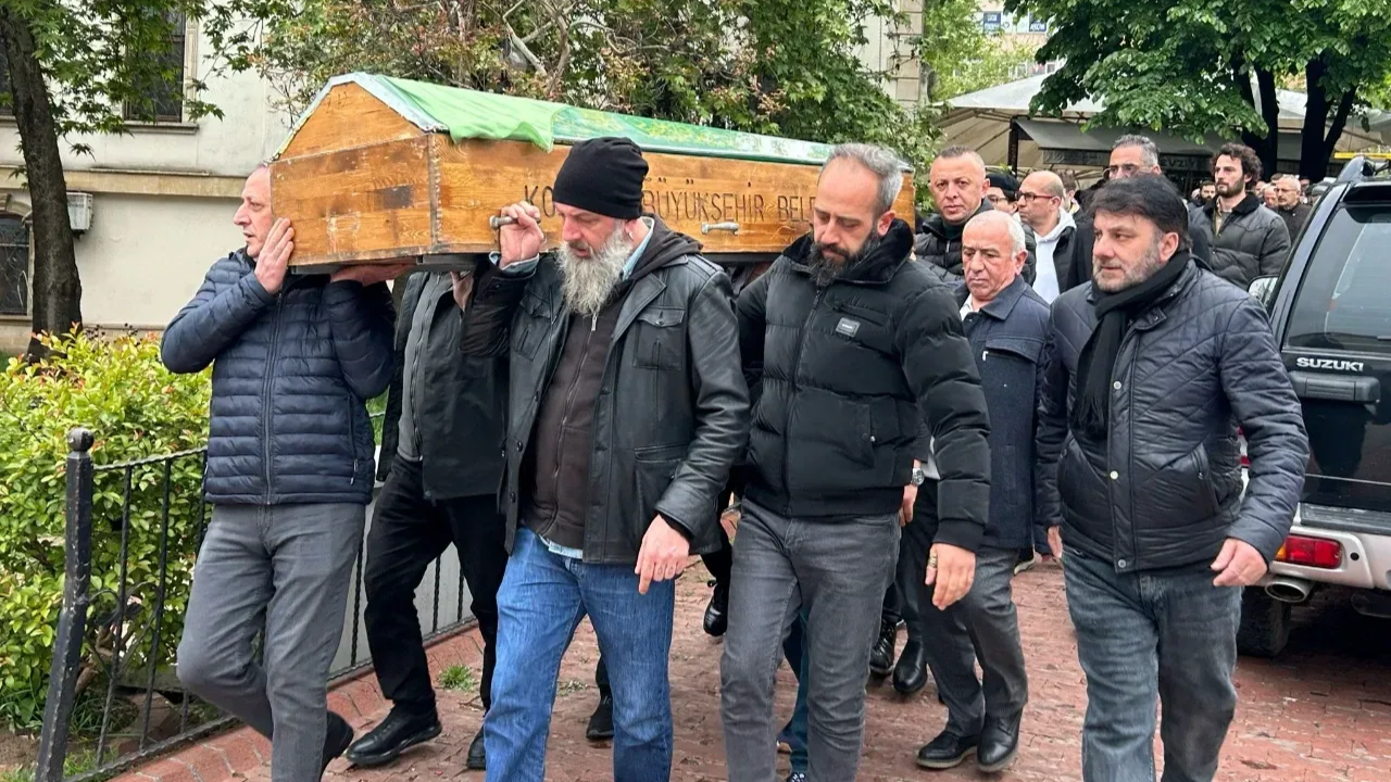 Baba Olmaya Hazırlanırken Acı Haberle Yıkıldı Serkan Keskin’in Annesi Zeliha Keskin Hayatını Kaybetti