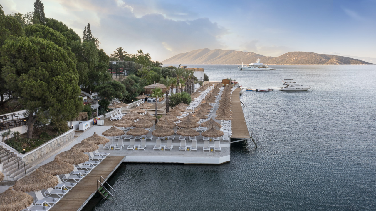 Bodrum’da Yaz Sezonu Ateş Pahası 2025 Beach Fiyatları Cep Yakıyor (1)