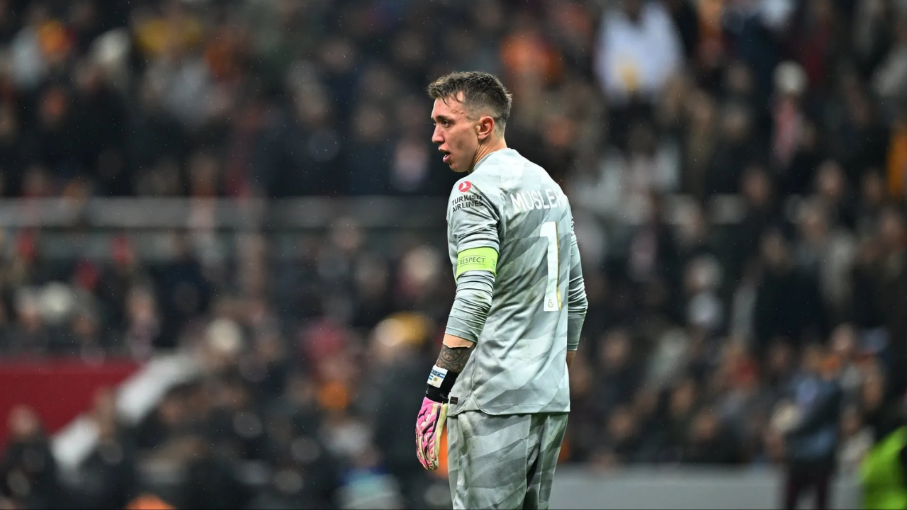 Fernando Muslera’nın 14 Yıllık Galatasaray Macerası Yarın Oynanacak Başakşehir Maçıyla Sona Eriyor (1)