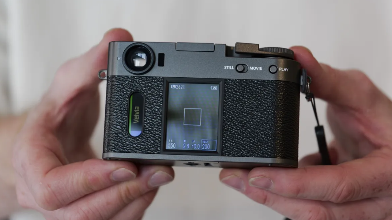 Fujifilm’den Film Fotoğrafçılarına Dijital Dokunuş X Half Ile Yarım Kare Kamerada Dev Yenilik
