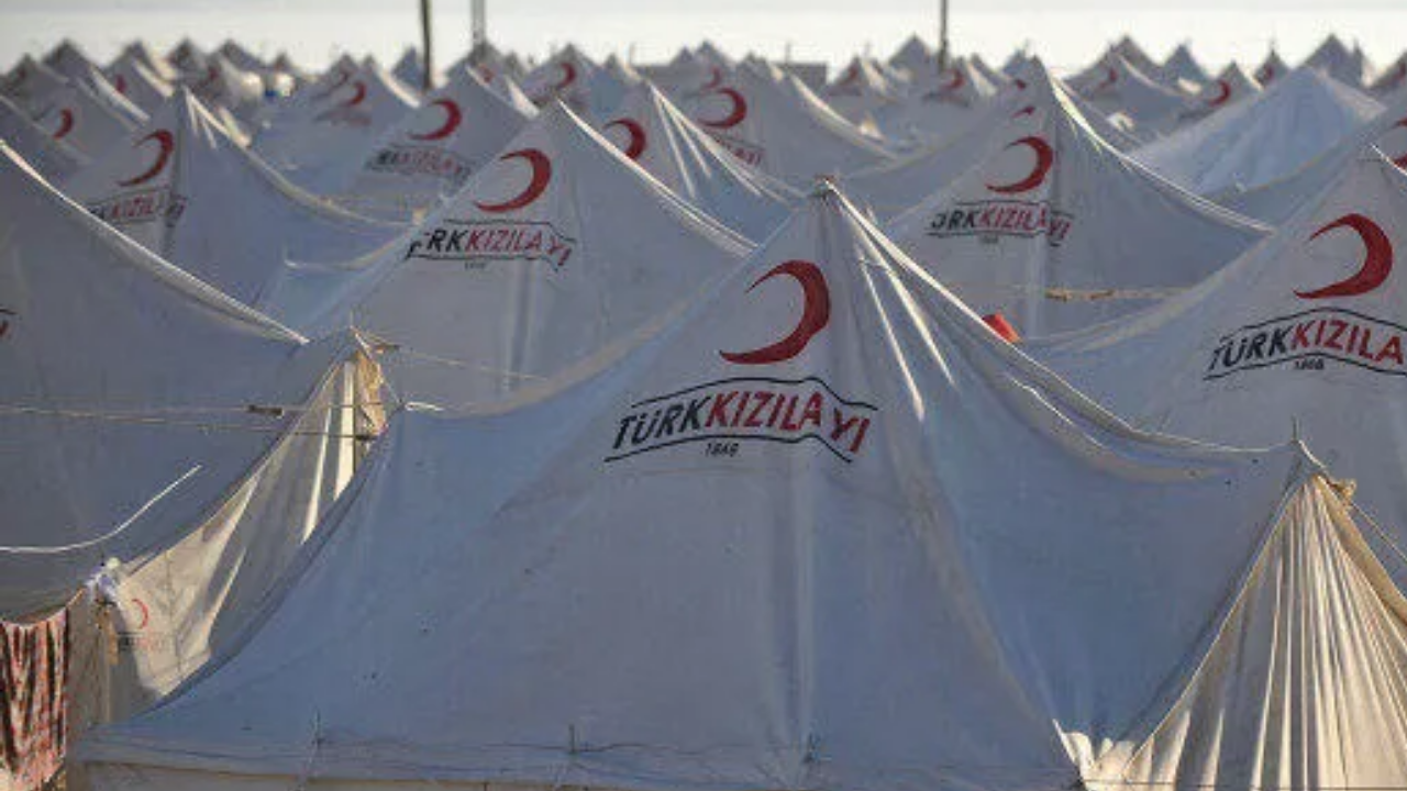 İstanbul Depremi Kapıda, Kızılay’ın Afet Depolarında Sadece 98 Bin Kişilik Çadır Var!