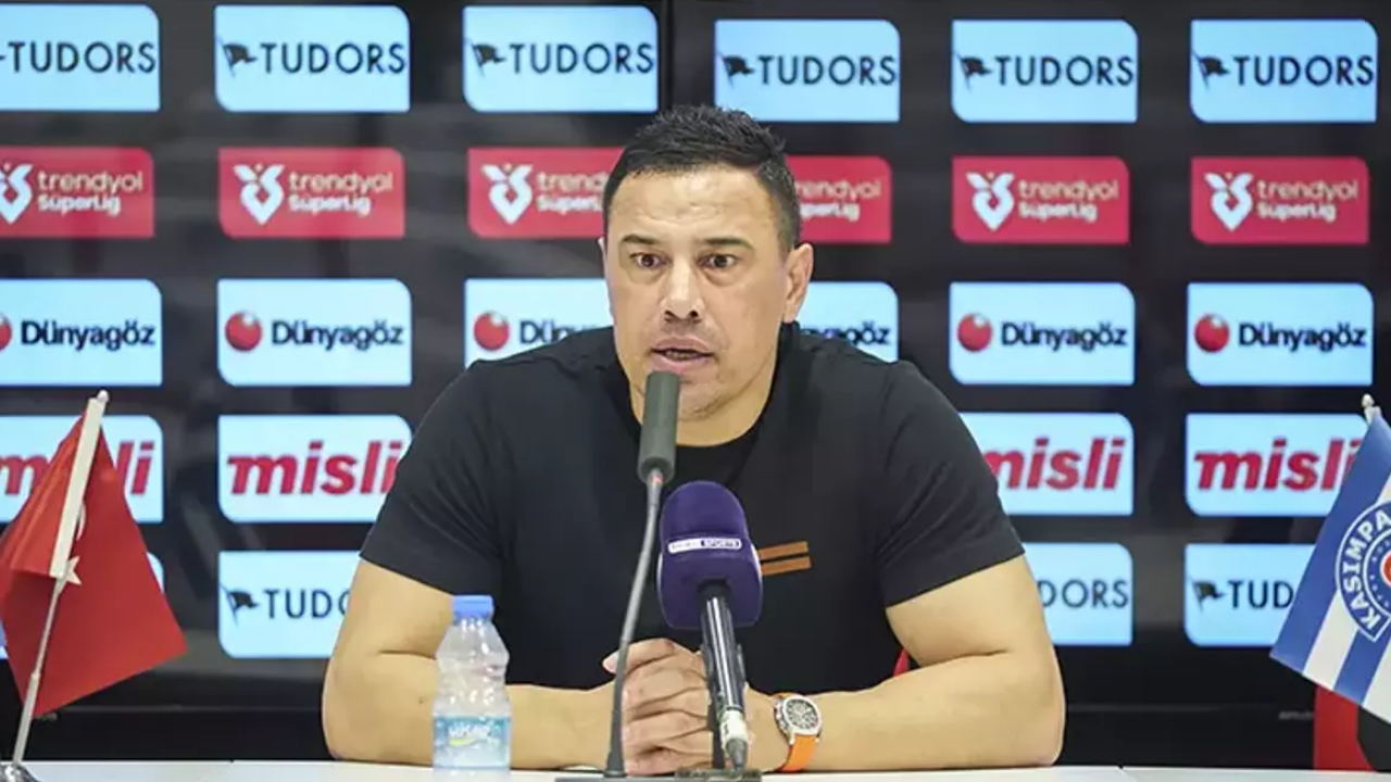 Kasımpaşa Başakşehir Maçında Serhat Süslü Gerilimi Burak Yılmaz, Çağdaş Atan’a Sert Çıkıştı (1)