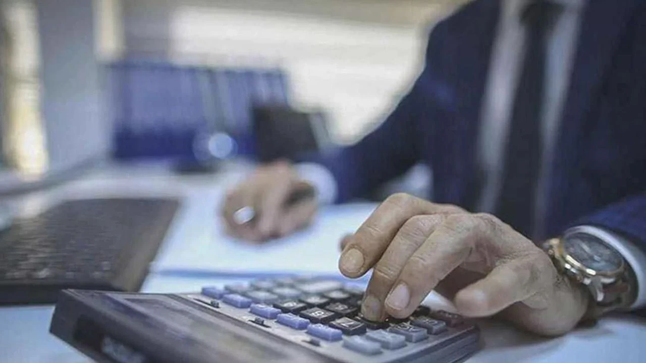 Memurlukta 35 Yaş Sınırı Tartışması Gerçek Ne (1)