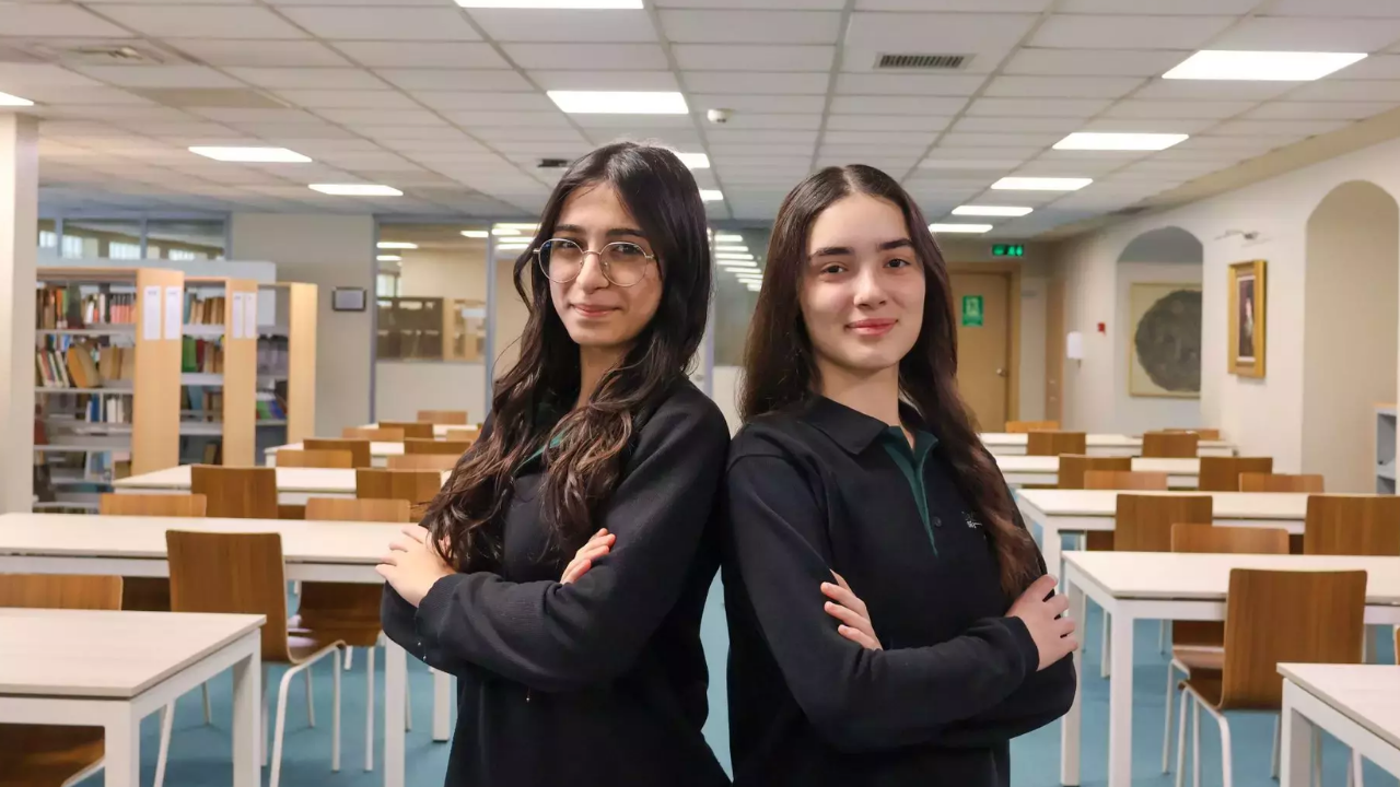 Türk Öğrencilerden Tarihi Başarı Darüşşafaka Lisesi’nden Iki Öğrenci İngiltere Yolcusu (2)