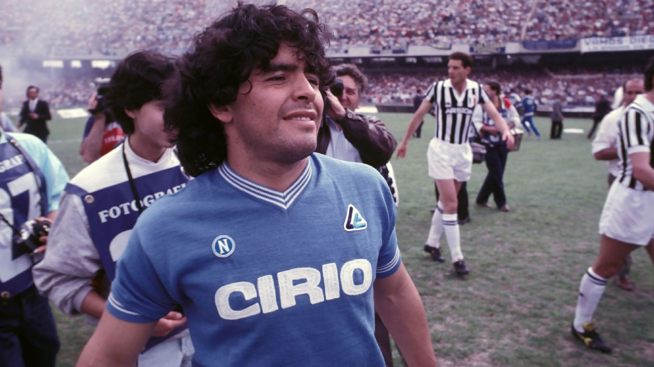 Yıldız Tilbe’den Olay Maradona Çıkışı ‘’Vefat Ettiğini Yeni Öğrendim’’ (2)