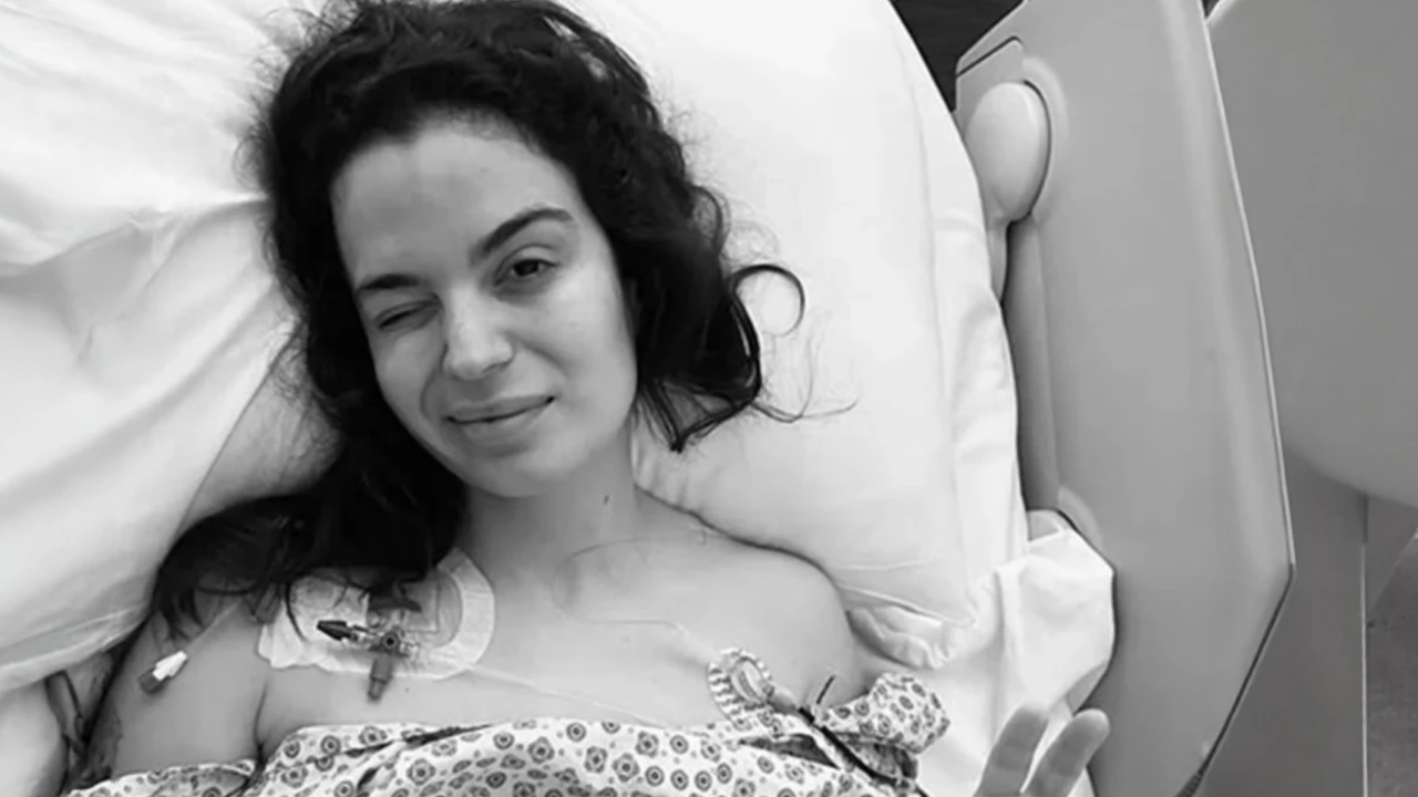Aslı Bekiroğlu’ndan Hayranlarını Korkutan Paylaşım 9 Saatlik Ameliyat Geçirdi