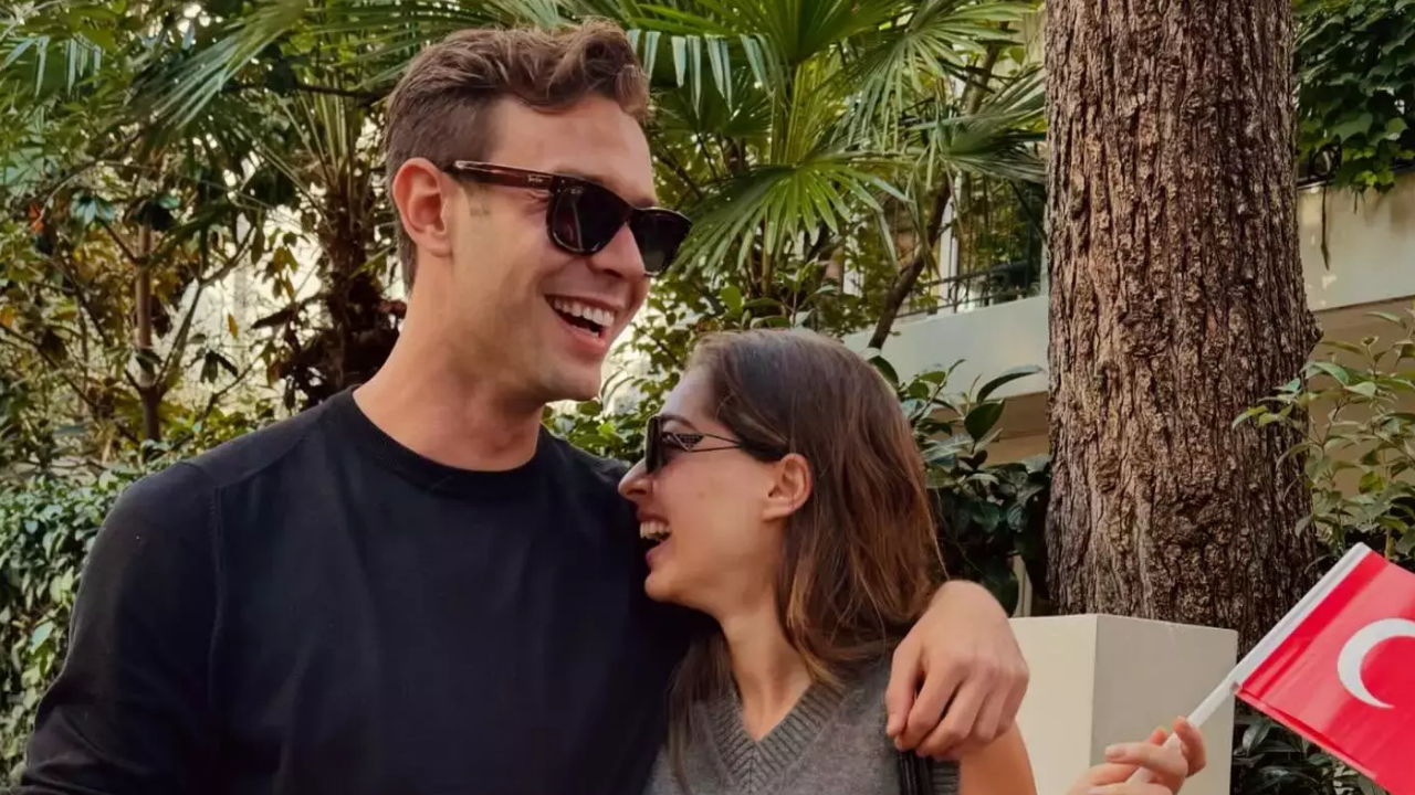 Baht Oyunu Ile Başlayan Aşk Sona Erdi Cemre Baysel Ile Aytaç Şaşmaz Ayrıldı (2)