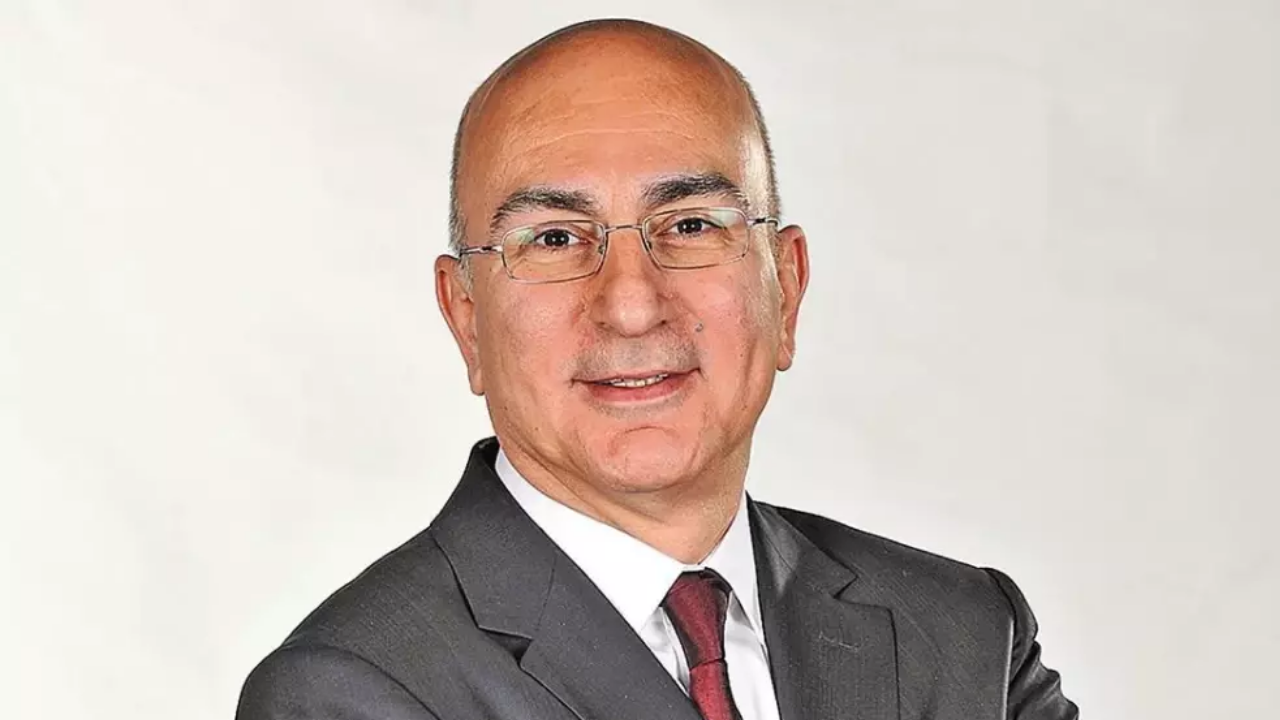 Mahfi Eğilmez’den Sert Tepki “Darbe İmalı Yorumları Ve İftiraları Şiddetle Reddediyorum” (1)
