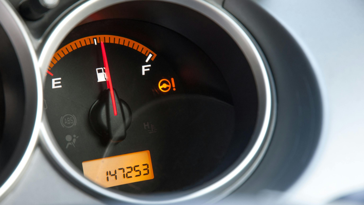 Petrol Ve Döviz Hareketliliği Pompaya Yansıdı Benzin Ve Motorin 48 Liranın Üzerinde