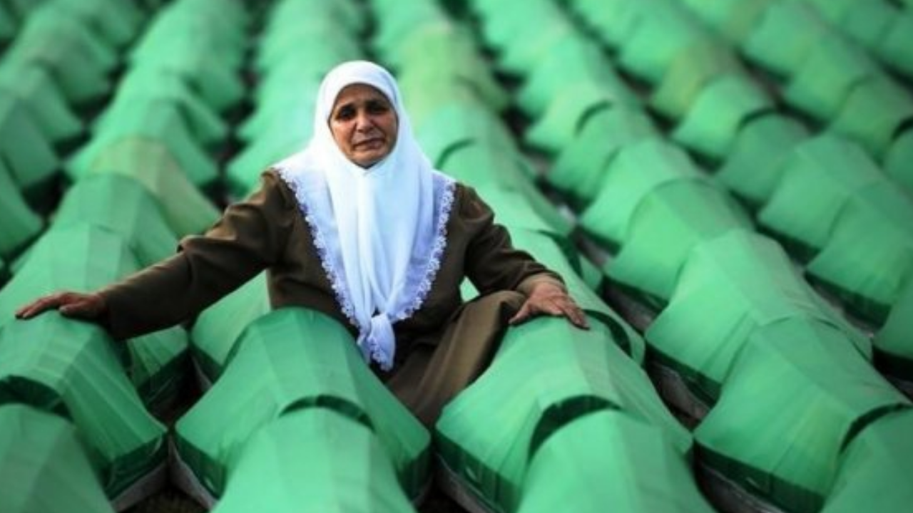 11 Maddede Srebrenitsa Katliamı Üzerinden 30 Yıl Geçti... Avrupa'nın Kalbinde 8.372 Can!