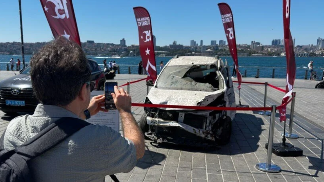 15 Temmuz’da Tankın Ezdiği Otomobiller Sergileniyor