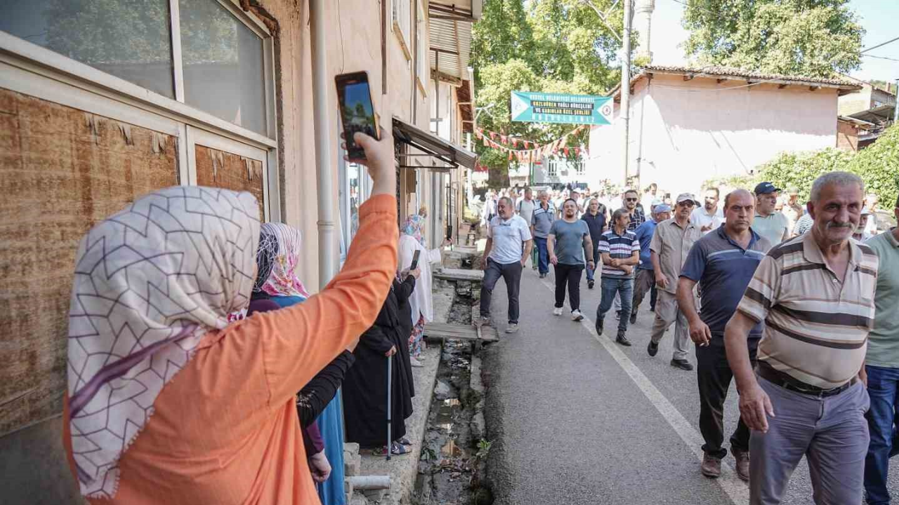 524 Yıllık Gelenek Canlandı Bursa’da Erkeklere Sokağa Çıkma Yasağı!