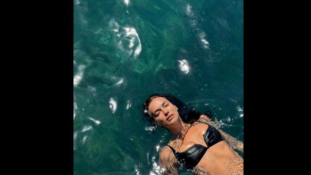 Dünyaca Ünlü Model Irina Shayk İstanbul’da ‘Yaz Geldi’ Pozuyla Ortalığı Karıştırdı (2)