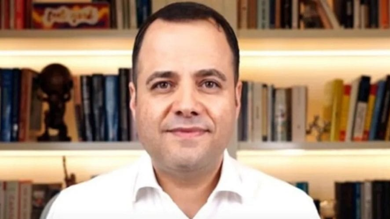 Ekonomist Özgür Demirtaş, Sosyal Medyada Sessize Aldığı Kelimelerle Psikolojisini Koruduğunu Açıkladı. Ancak Bu Tavrı, Takipçileri Arasında Büyük Tartışma Yarattı.
