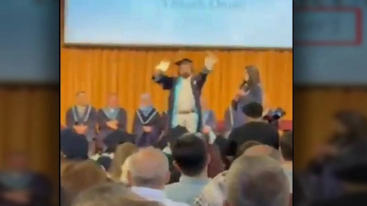 Ekrem İmamoğlu’na Destek Için Diplomasını Yırtmıştı Boğaziçi Üniversitesi Öğrencisi Doruk Dörücü Gözaltına Alındı