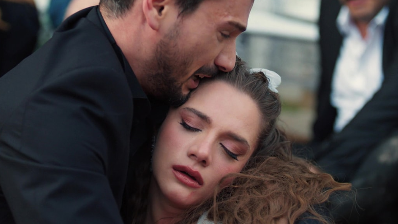 Hudutsuz Sevda’dan Ayrılan Oyuncu, Yeni Dizisiyle Ekranlara Dönüyor!