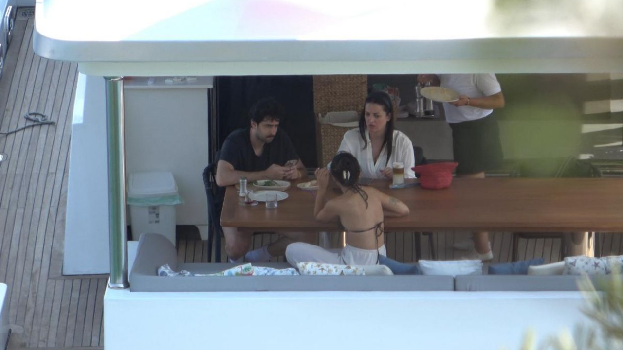 İrem Sak Ve Furkan Korkmaz Göcek Tatilinde Kiloları Ve Havlu Mücadelesi Dikkat Çekti (3)