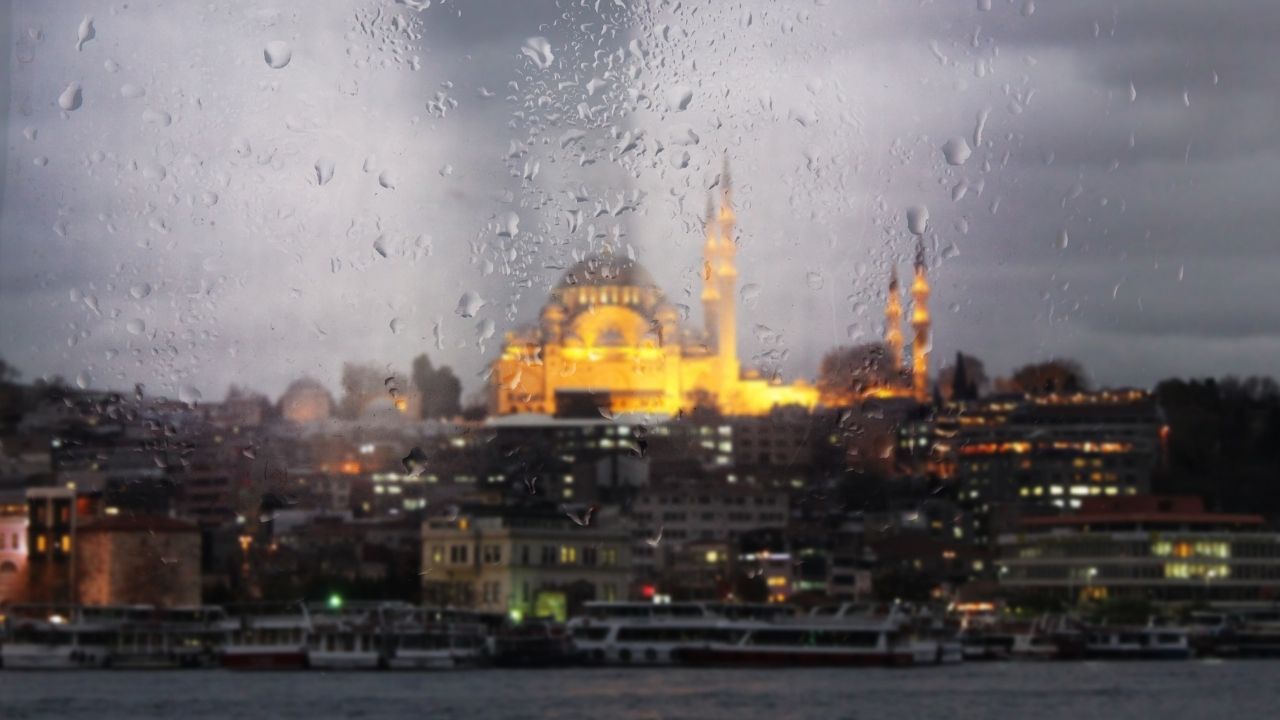 İstanbul’a Yağış Müjdesi Sıcaklıklar Düşüyor! (4)