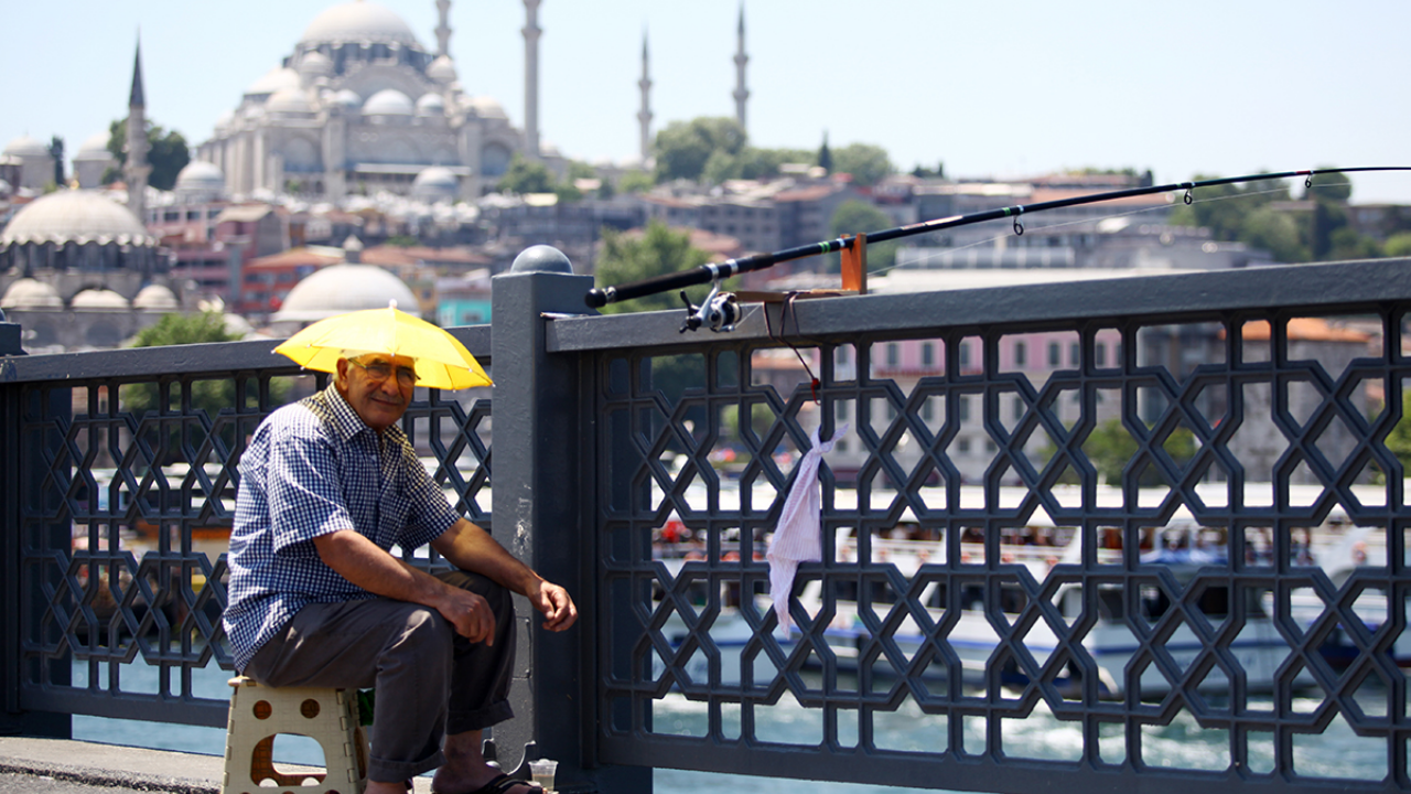 İstanbul’u Afrika Sıcağı Kavuruyor Haftanın Yüksek Derecesi Bugün Görülecek