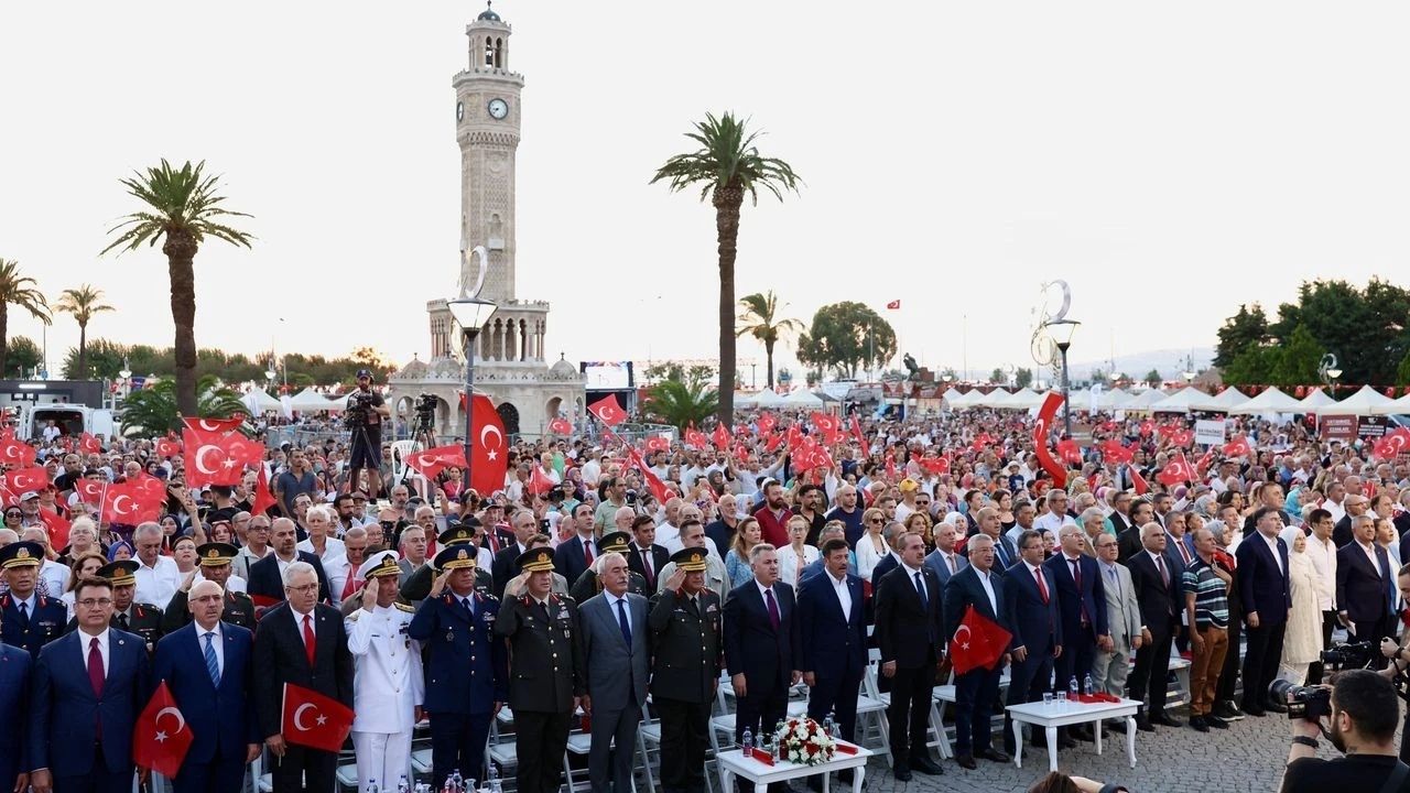 Izmir 15 Temmuz Programı (1)