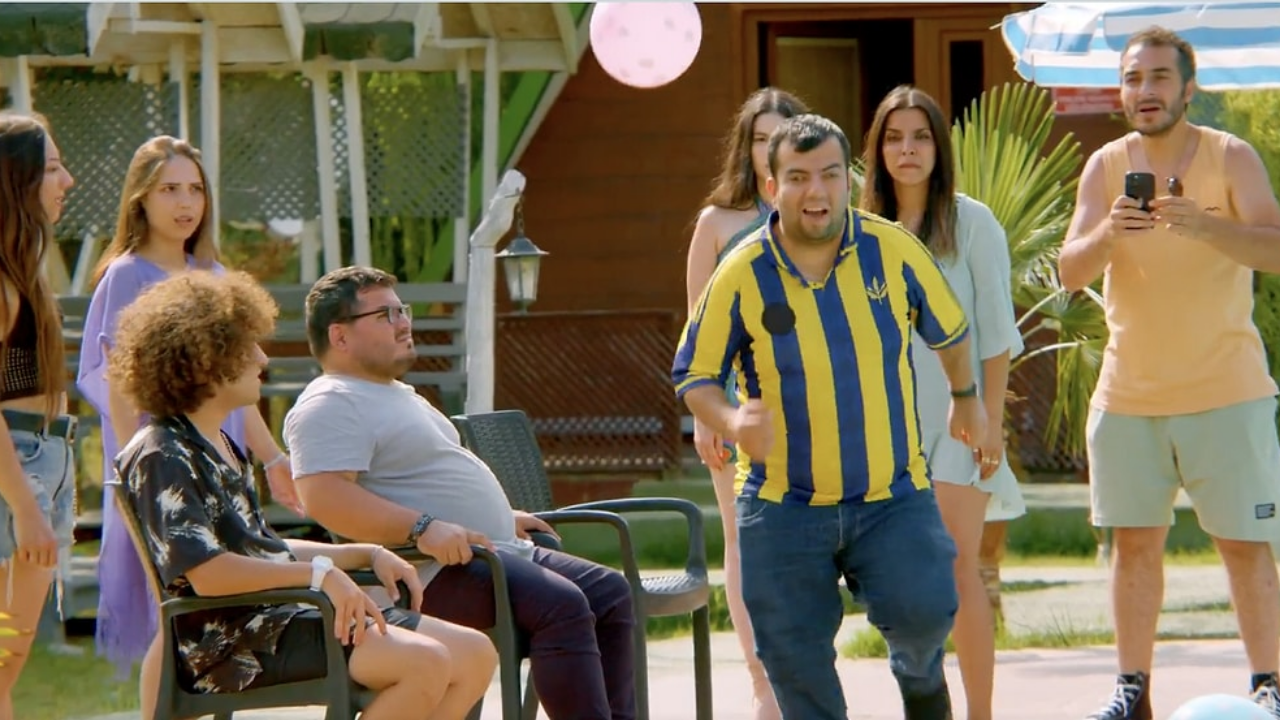 Kadıköy Boğası Filminin Fragmanı Yayınlandı Sosyal Medya Ikiye Bölündü