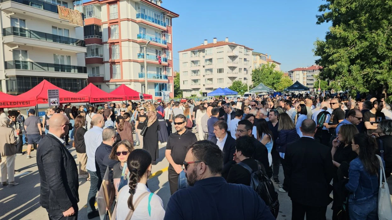 Kartalkaya Yangını Davasında Ilk Duruşma Başlıyor Ailelerden Mahkeme Önünde Sert Açıklama (2)