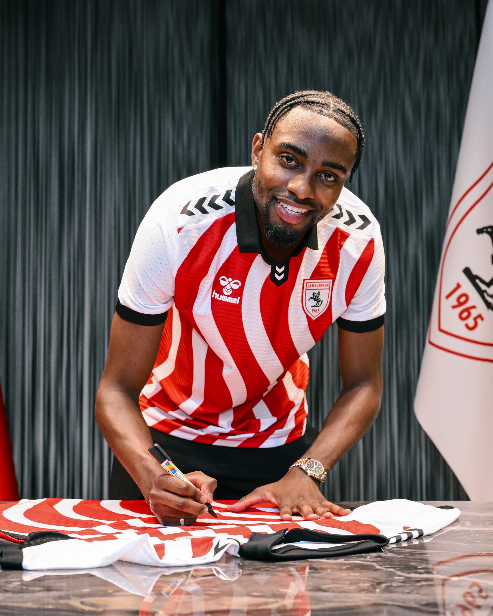 Makoumbou4