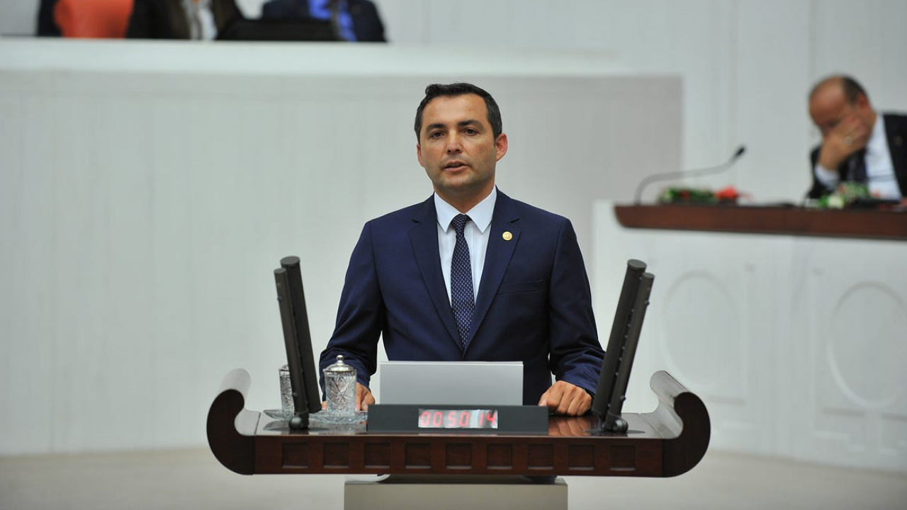 Manavgat Belediyesi’ne Yolsuzluk Operasyonu Başkan Niyazi Kefi Kara Gözaltına Alındı