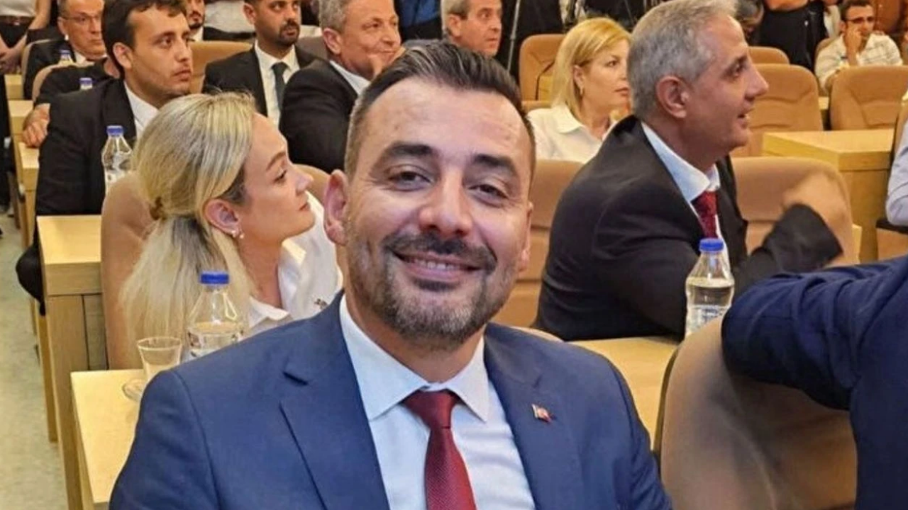 Manavgat’ta Belediye Başkanvekili Seçildi Niyazi Nefi Kara Yerine Mehmet Çiçek Başa Geçti
