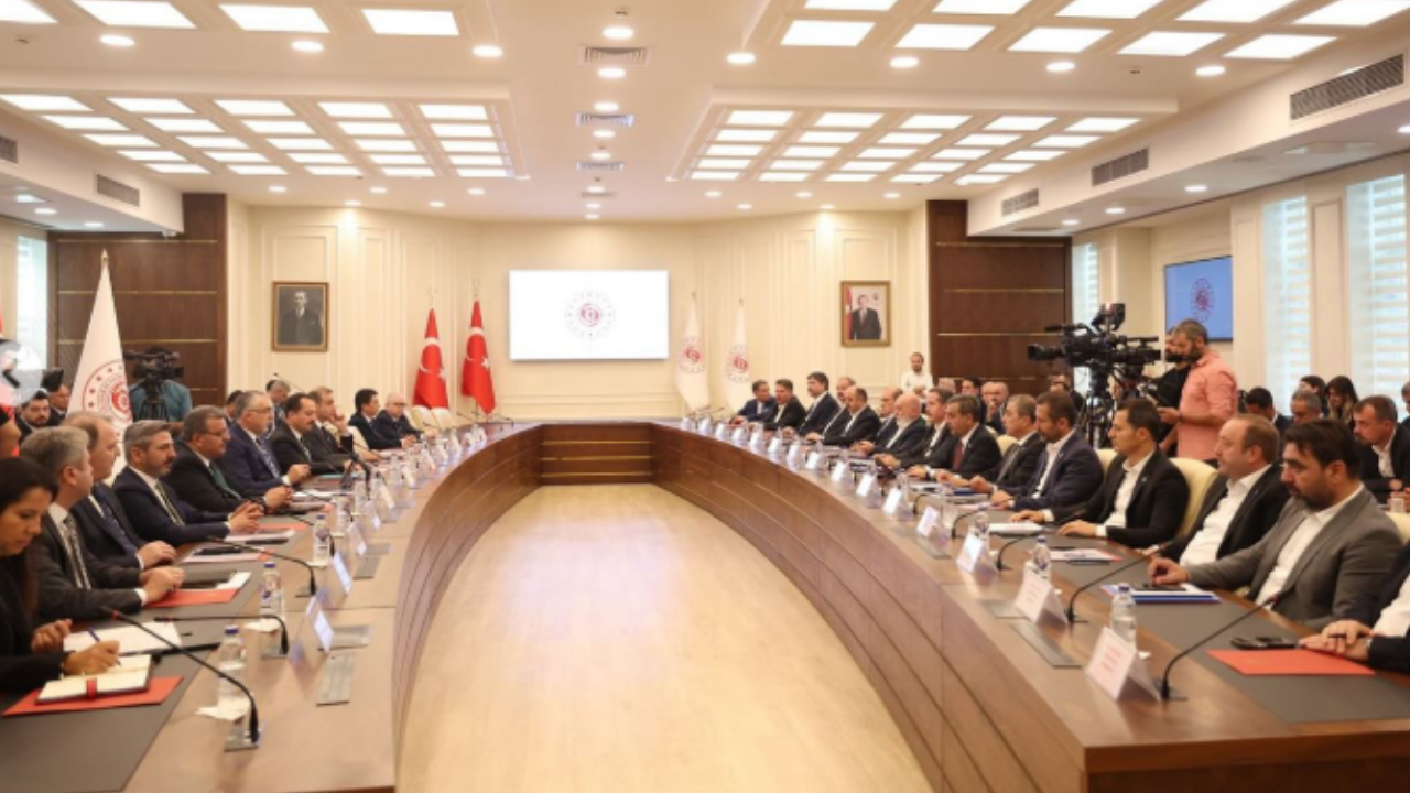Memur Sen’in 2026 Yılı Için Zam Talebi 10 Bin Tl Seyyanen Ve Yüzde 35 Artış (1)