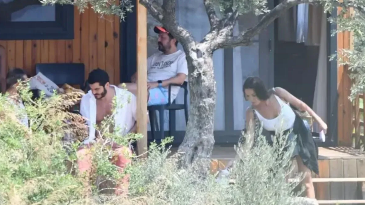 Nihal Yalçın’dan Öpücük Yağmuru Çeşme’de Sevgilisi Berker Güven’le Görüntülendi (2)