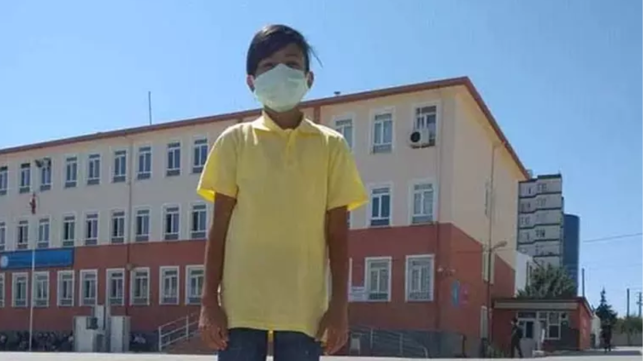 Okulda Boğazı Sıkılmıştı 10 Yaşındaki Çocuk 45 Gün Sonra Hayatını Kaybetti!