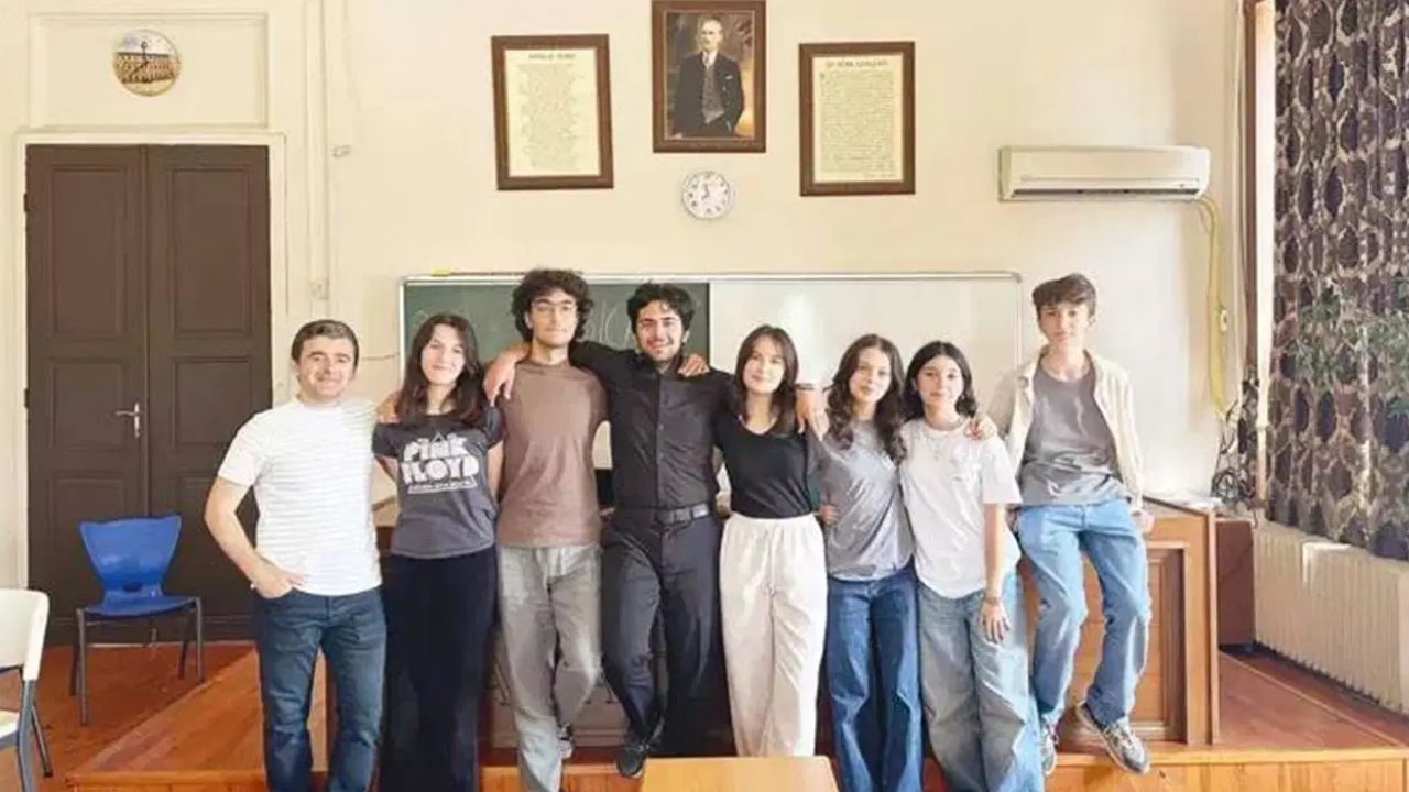 Türk Öğrencilerden Tarihi Başarı Cağaloğlu Anadolu Lisesi, Cern’de Deney Yapacak
