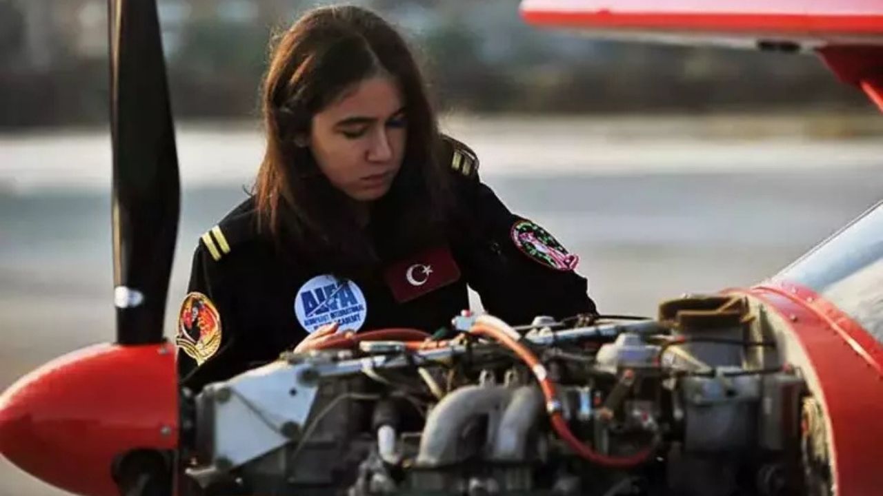17 Yaşındaki Türk Pilot Defne Özcan Time Dergisinde! (4)