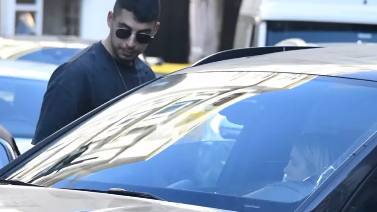 Aleyna Tilki’nın Yeni Aşkı Gizemli Sevgilisiyle Beşiktaş’ta Görüntülendi