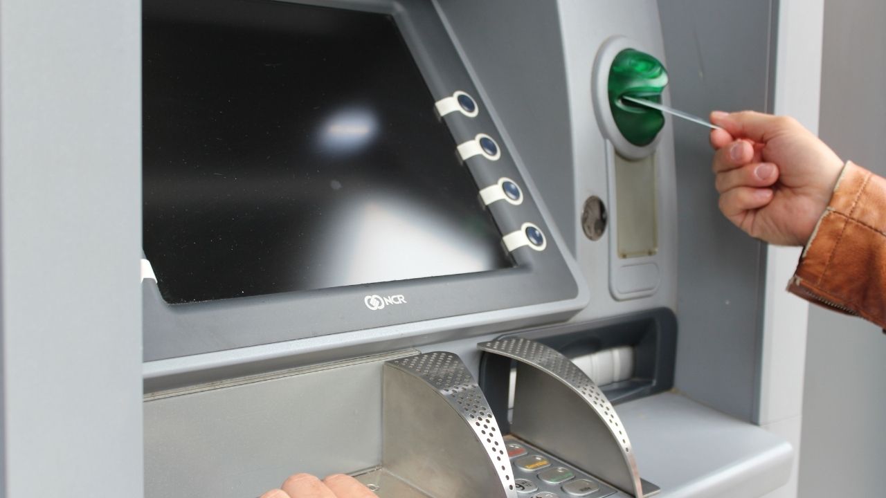 Atm’lerde Yeni Dönem O Işleme Sınırlama Getirildi! (1)