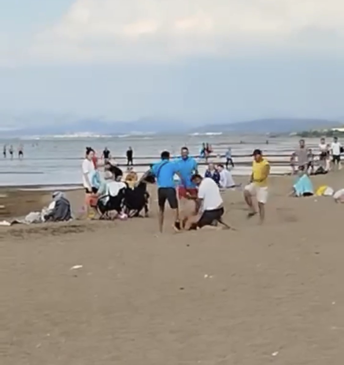 Beyşehir Gölü Kıyısındaki Plajda Kavga: 6 Kişi Yaralandı 04