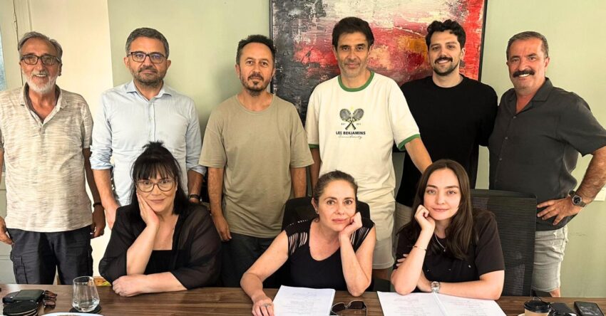 Cansel Elçin Ve Zeynep Tuğçe Bayat “Ölü Arının İğnesi” Filminde Buluştu!