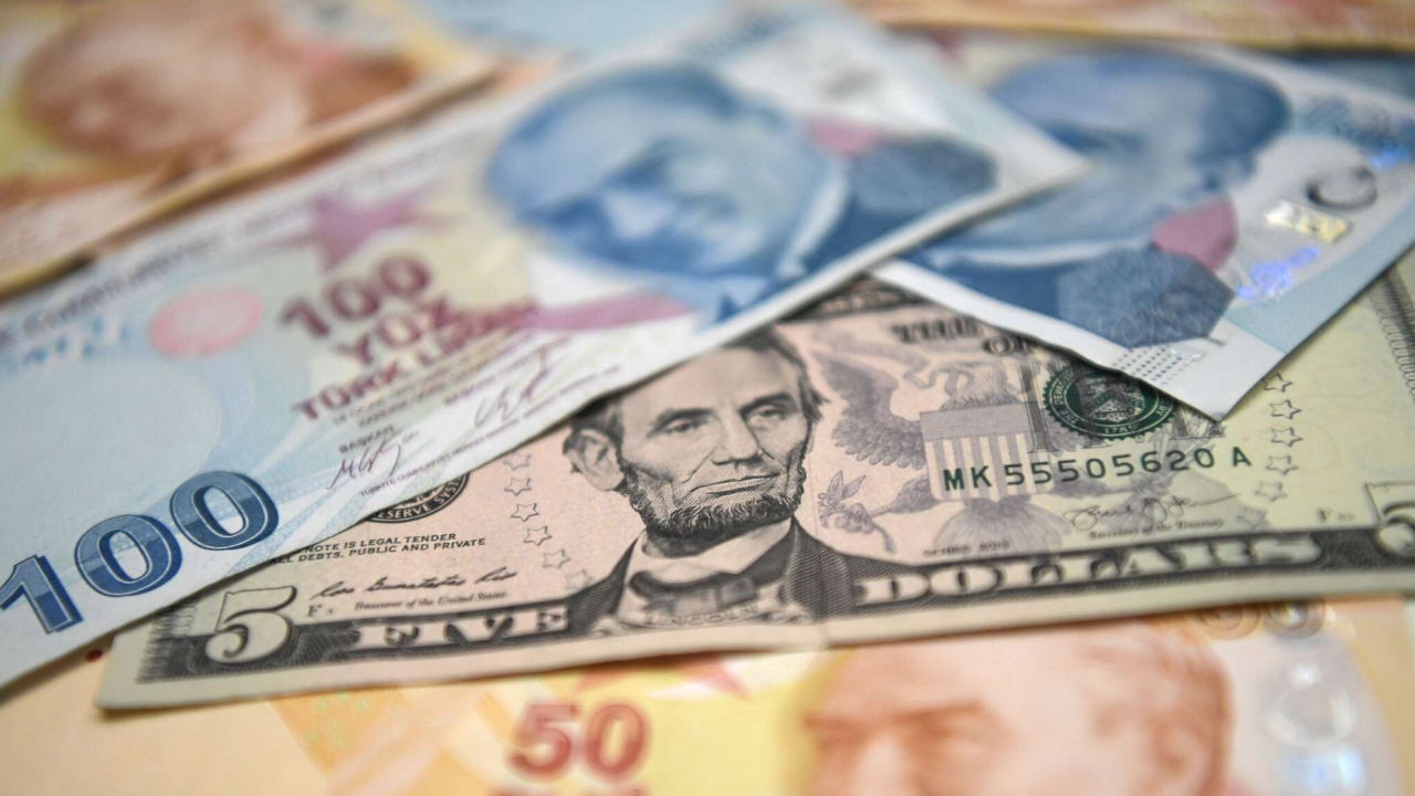 Dolar 5 Ay Sonra Yeniden 41 Liranın Üzerinde