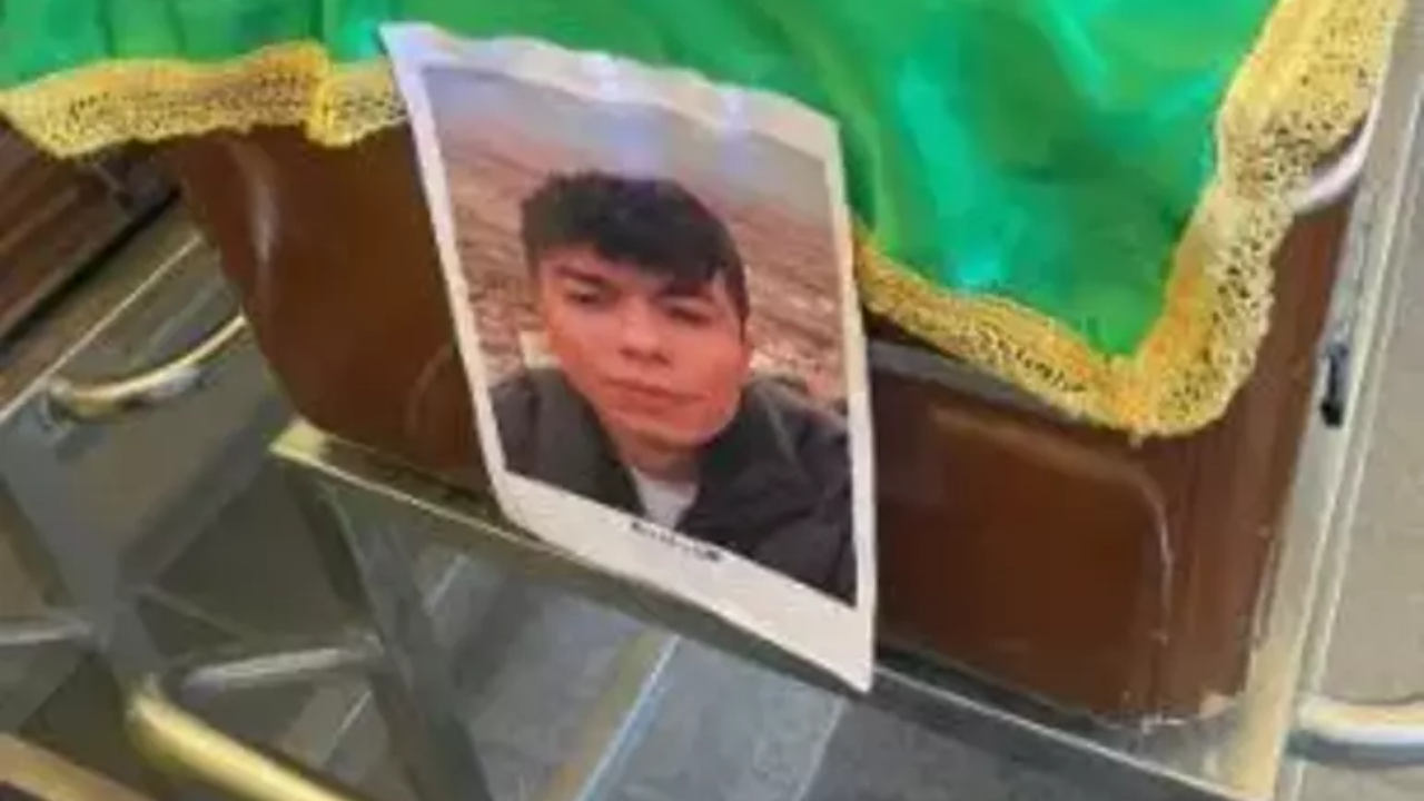 Hakan Çakır'ı Katleden Canilerin Tiktok Paylaşımı Ortaya Çıktı! Kız Kardeşine Tacize Karşı Çıkmıştı...3 (1)