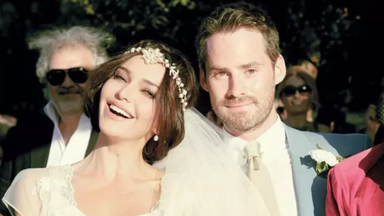 Hande Ataizi Benjamin Harvey