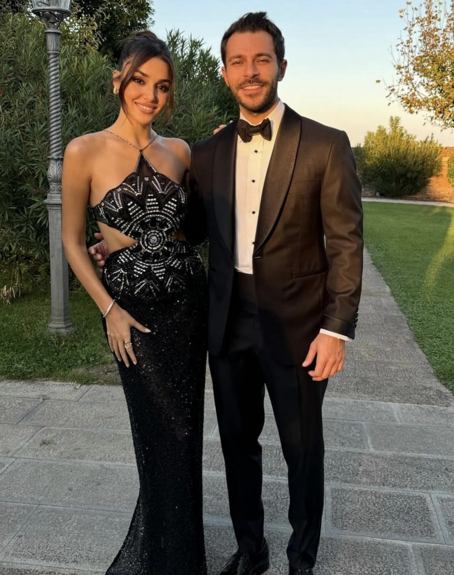 Hande Erçel, Hakan Sabacı Ile Ayrılıkları Sonrası İlk Kez Kameralara Yakalandı 1