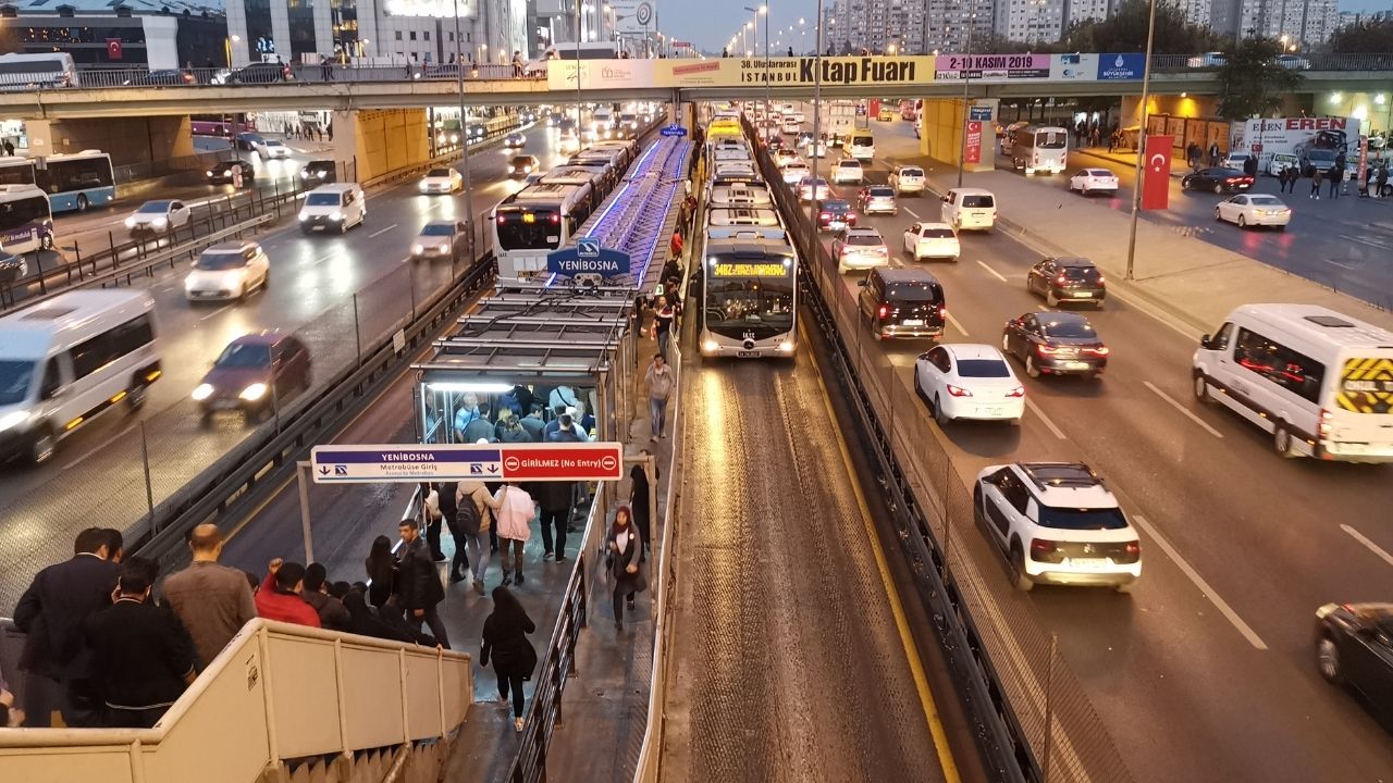 İstanbul’da Otobüs Öncelikli Yol Dönemi Başlıyor (1)
