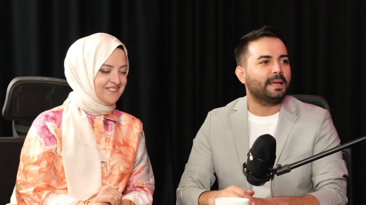 Kadir Ezildi'den 'Proje Evlilik' İddialarına Sert Tepki Müteahhit Miyim Ben