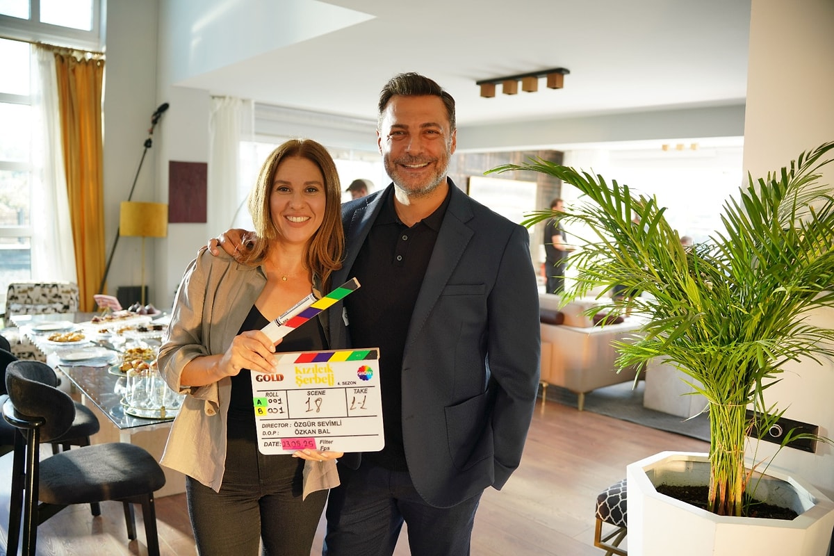 Kızılcık Şerbeti’nin 4. Sezon Çekimleri Başladı! İşte Setten İlk Kareler…
