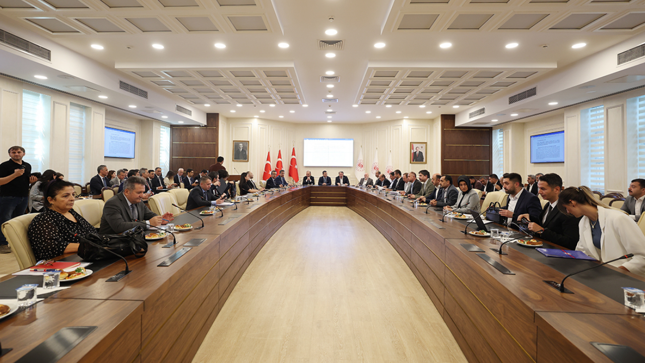Memur Sen Açıkladı ‘’Taban Aylığına 1000 Tl Zam Teklif Edildi’’ (1)
