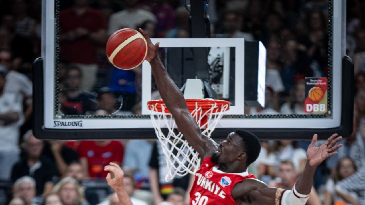 Milliler Almanya’ya Son Saniyelerde Kaybetti