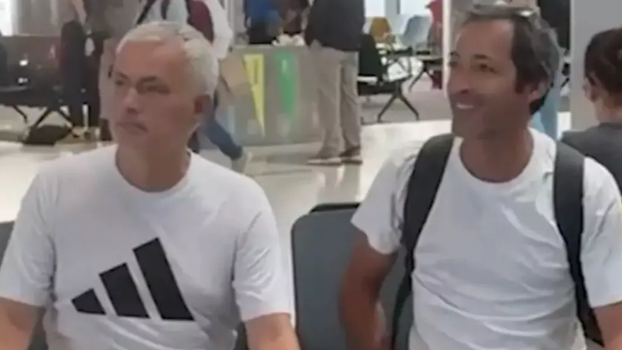 Mourinho Türkiye’den Böyle Ayrıldı, O Detay Sosyal Medyayı Salladı (2)