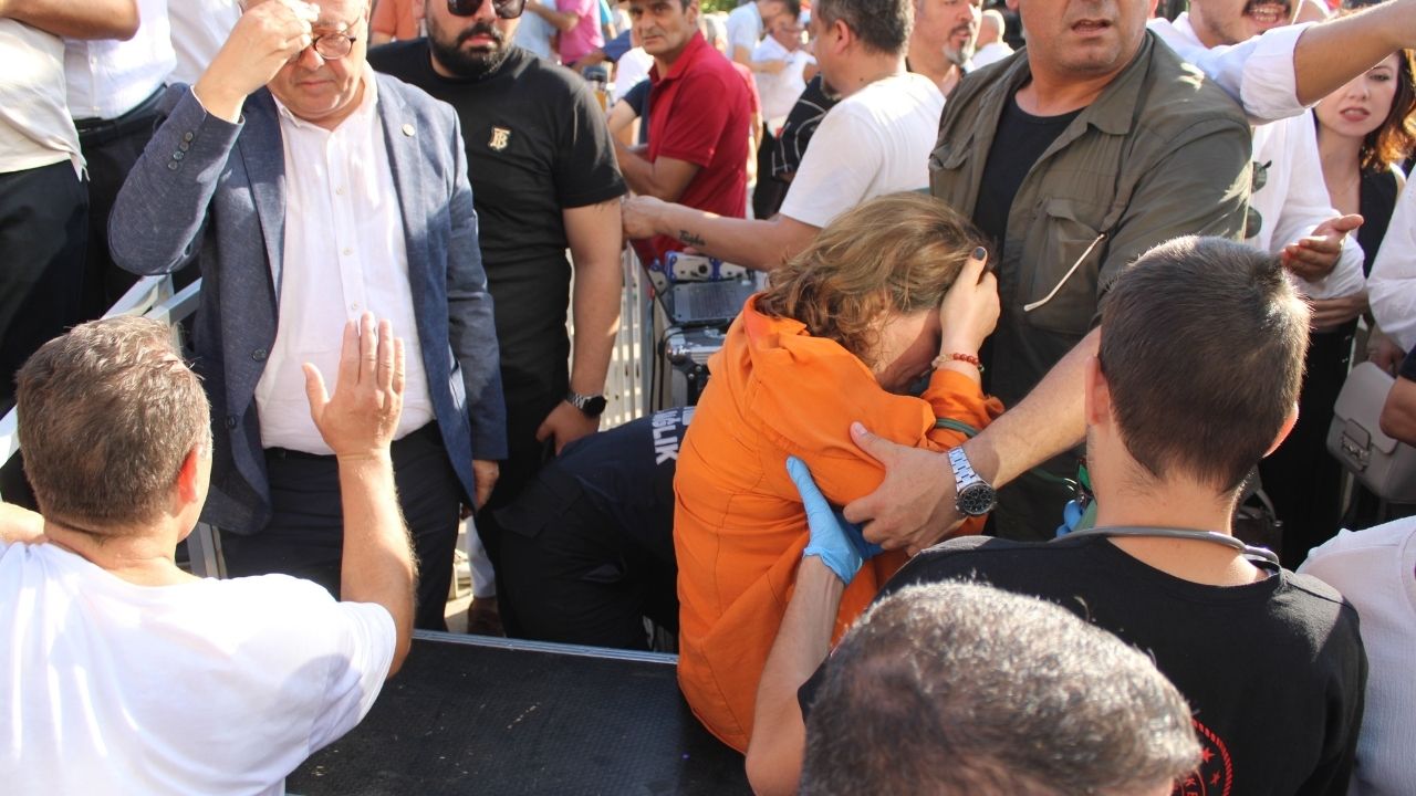 Özlem Çerçioğlu’na Topuklu Ayakkabılı Protesto (4)