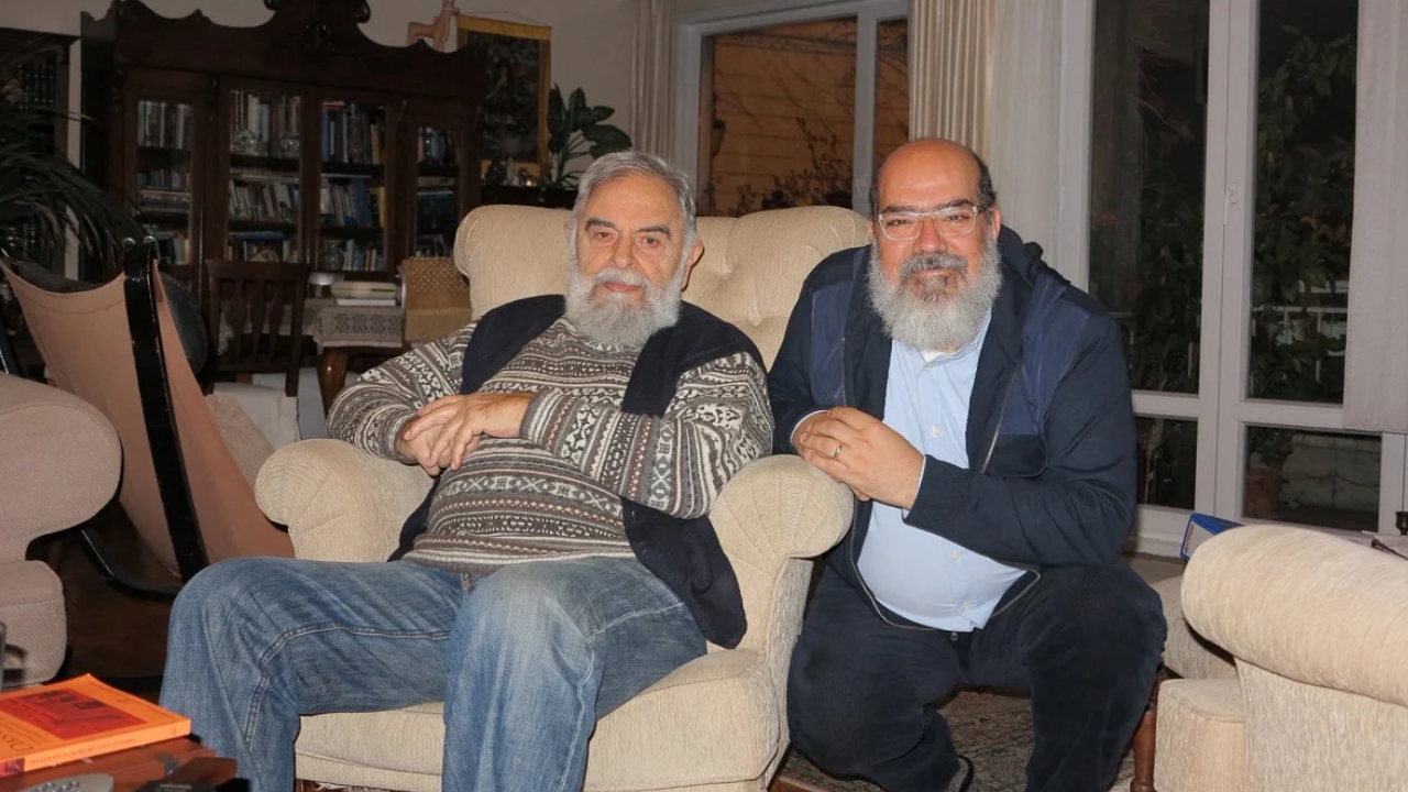 Tarih Ve Siyaset Bilimi Üstatlarından Mete Tuncay Hayatını Kaybetti (2)